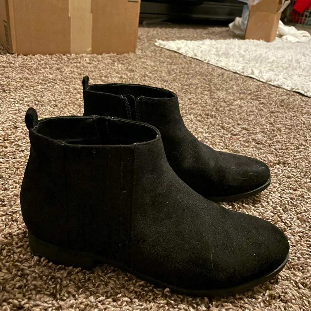 black booties